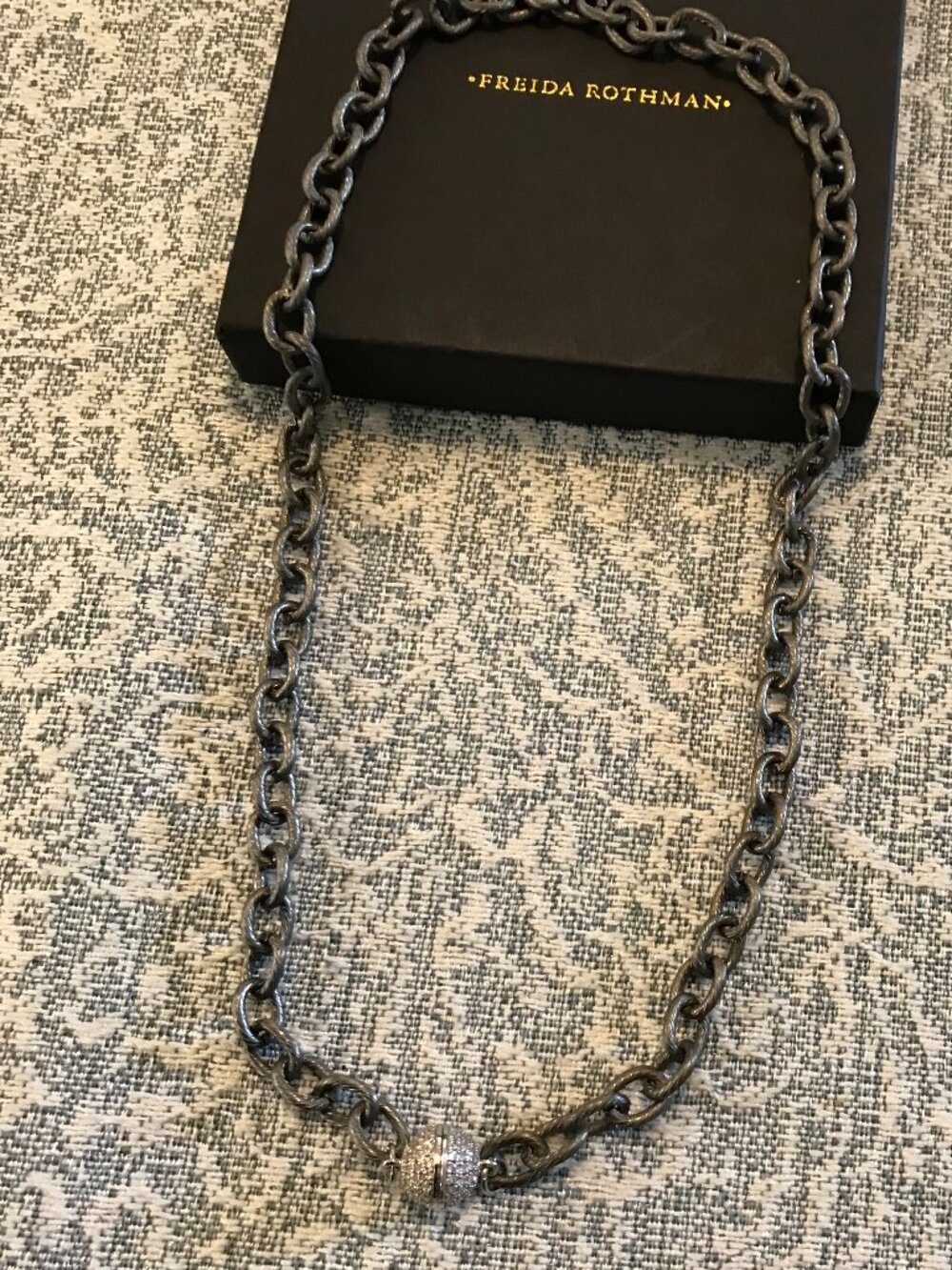 đ GIFTABLE - Freida Rothman Rhodium MAGNETIC CLASP Necklace/Bracelet Set - Picture 2 of 14